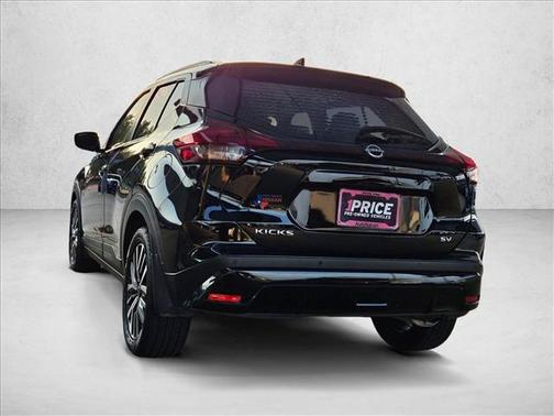 Super Black 2023 Nissan Kicks SV