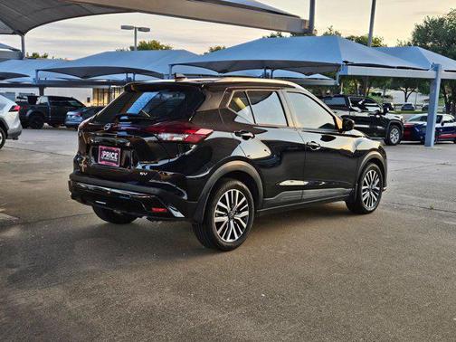 Super Black 2023 Nissan Kicks SV