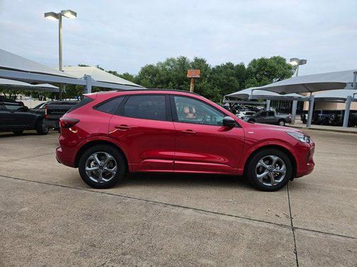 Rapid Red Metallic Tinted Clearcoat 2023 Ford Escape ST-Line