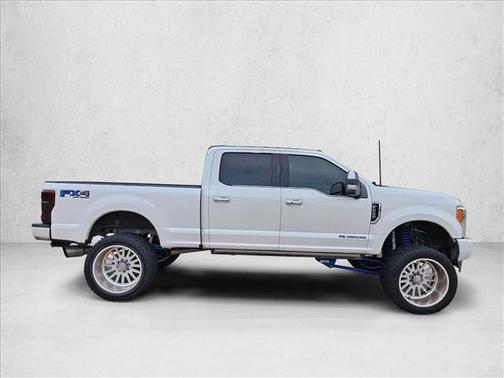 White Platinum Metallic Tri-Coat 2017 Ford F-250 Platinum