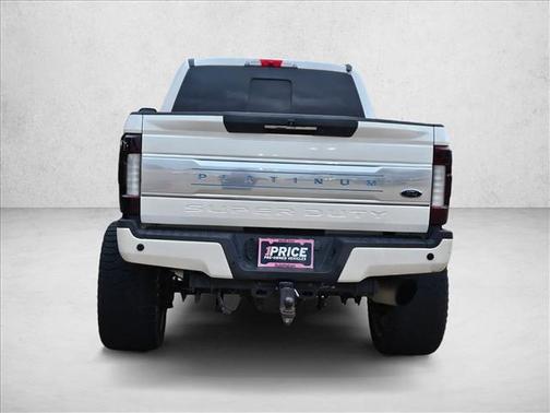 White Platinum Metallic Tri-Coat 2017 Ford F-250 Platinum