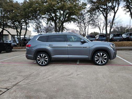 2022 Volkswagen Atlas 3.6L SEL Premium