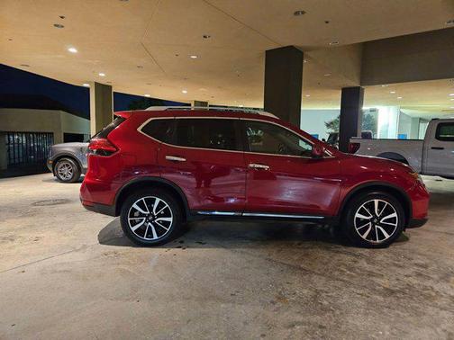 2017 Nissan Rogue SL