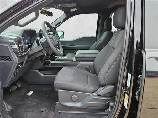 Agate Black Metallic 2026 Ford F-150 STX