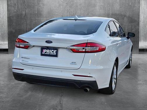 2020 Ford Fusion SE