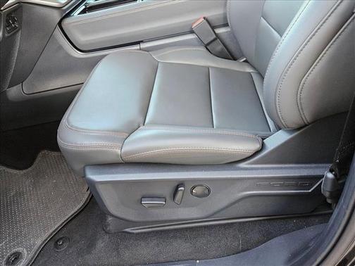 2025 Ford Expedition Max Active 4x2