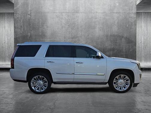2017 Cadillac Escalade Platinum