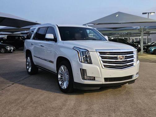 2017 Cadillac Escalade Platinum