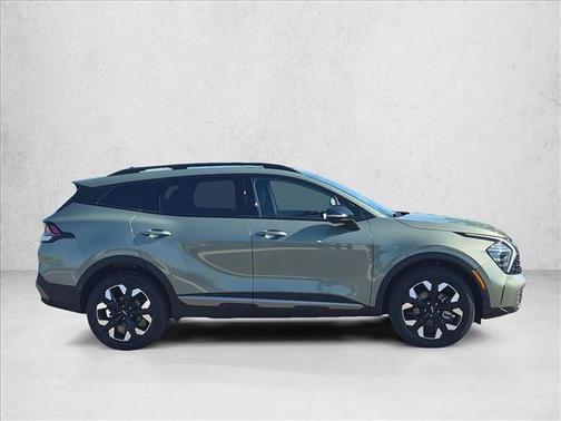 Jungle Green 2024 Kia Sportage X-Line