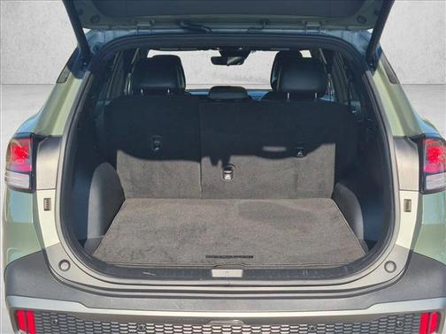 Jungle Green 2024 Kia Sportage X-Line