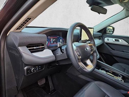 Agate Black Metallic 2026 Ford Explorer Active