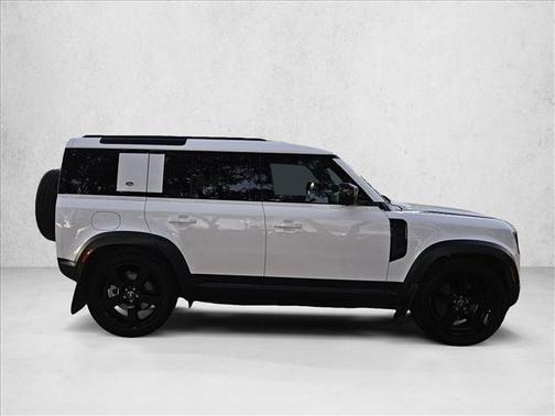 2022 Land Rover Defender 110 S