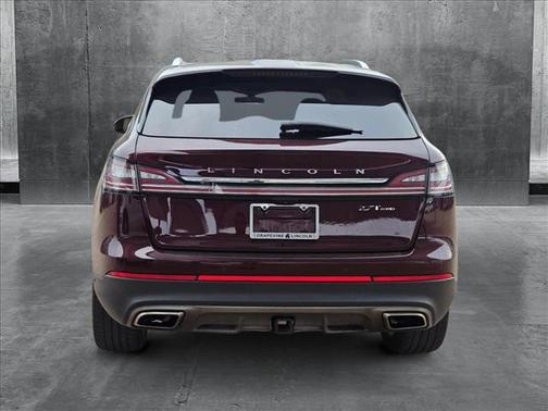 2019 Lincoln Nautilus Reserve