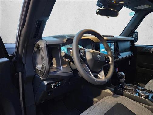 2025 Ford Bronco Base 4 Door 4x4