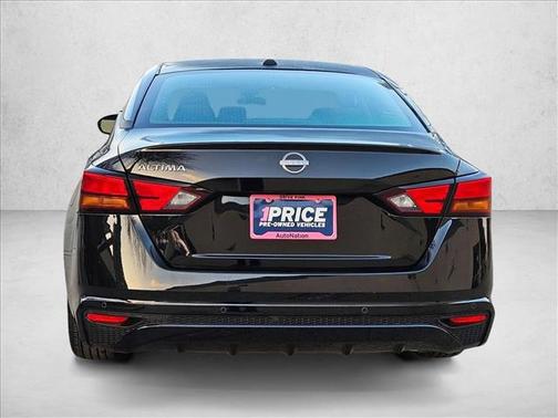 2025 Nissan Altima SV FWD