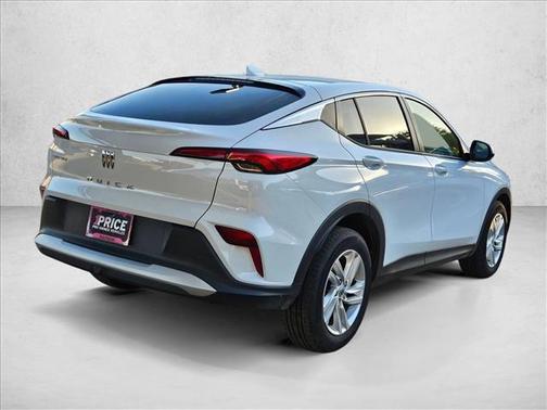 Summit White 2025 Buick Envista Preferred FWD