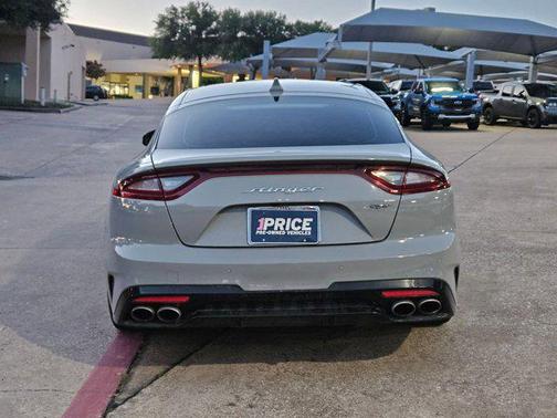2021 Kia Stinger GT2