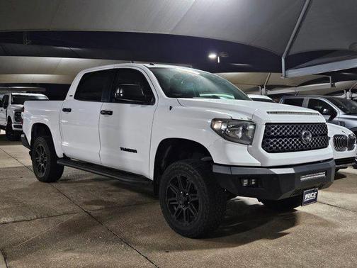 2018 Toyota Tundra SR5