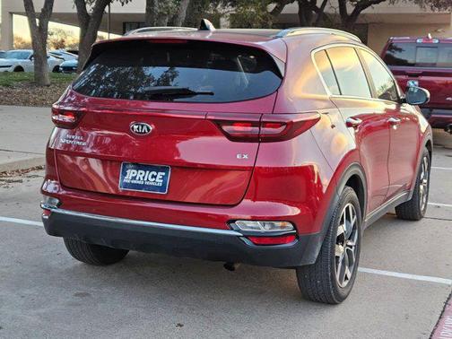 2022 Kia Sportage EX