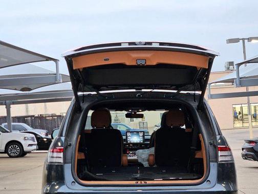 Flight Blue Metallic Clearcoat 2023 Lincoln Aviator Black Label AWD