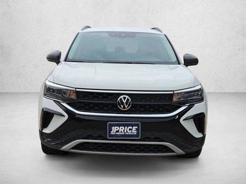 Pure White 2023 Volkswagen Taos 1.5T S