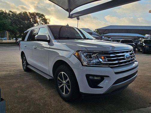 Oxford White 2021 Ford Expedition XLT