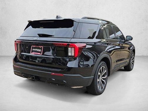 Agate Black Metallic 2026 Ford Explorer ST-Line