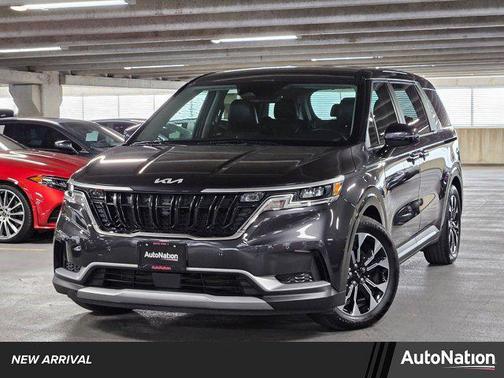 2024 Kia Carnival EX