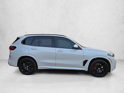 Mineral White Metallic 2026 BMW X5 xDrive40i