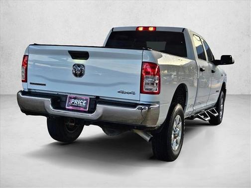 Bright White Clearcoat 2022 RAM 2500 Big Horn Crew Cab 4x4 6'4' Box