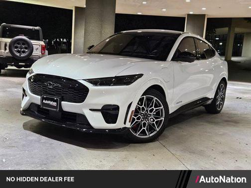 Star White Metallic Tri-Coat 2026 Ford Mustang Mach-E GT