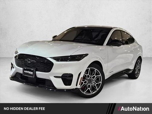 Star White Metallic Tri-Coat 2026 Ford Mustang Mach-E GT