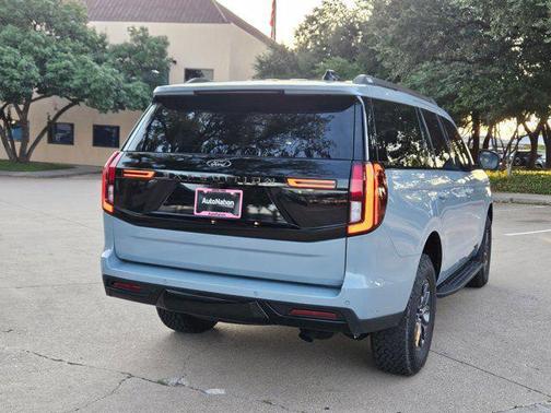 2025 Ford Expedition Tremor