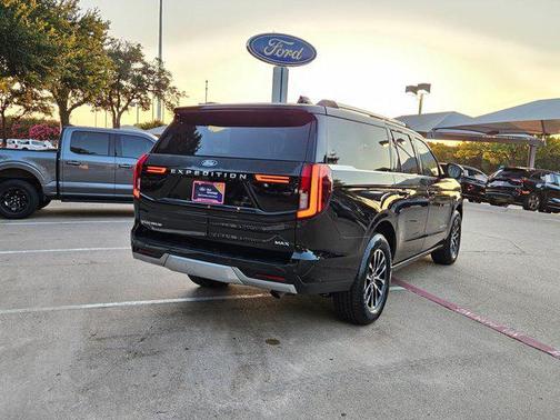 Agate Black Metallic 2025 Ford Expedition Max Platinum