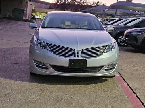 2016 Lincoln MKZ Hybrid Base