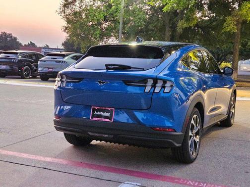 2025 Ford Mustang Mach-E Select