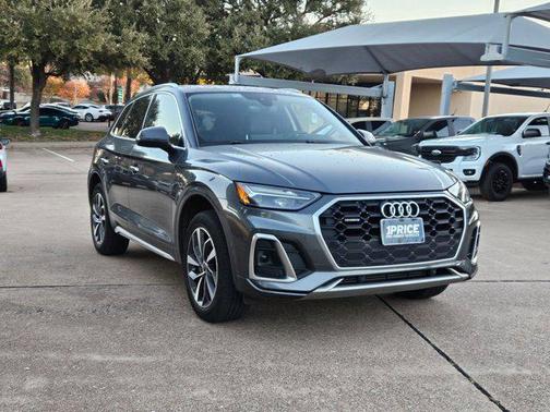 2022 Audi Q5 45 S line Premium