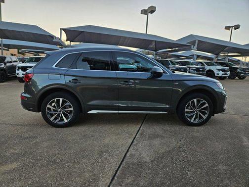 2022 Audi Q5 45 S line Premium