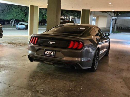 2019 Ford Mustang EcoBoost
