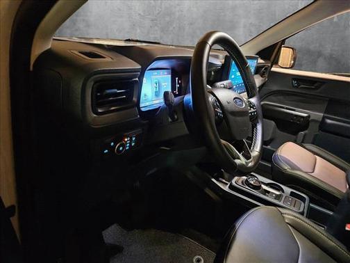 2025 Ford Maverick Lobo Standard