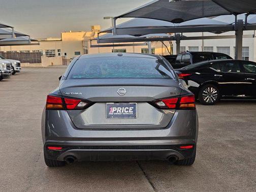 2019 Nissan Altima 2.5 SR