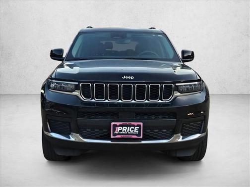 Diamond Black Crystal Pearlcoat 2023 Jeep Grand Cherokee L Laredo