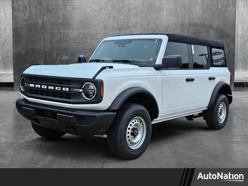 2025 Ford Bronco Base 4 Door 4x4