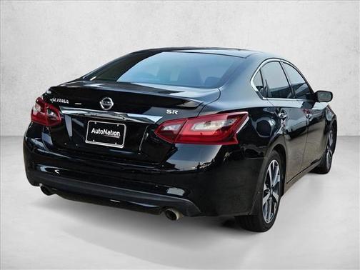 Super Black 2017 Nissan Altima 2.5 SR