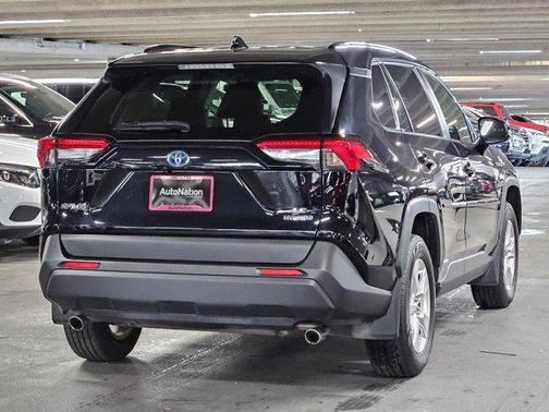 2021 Toyota RAV4 Hybrid LE
