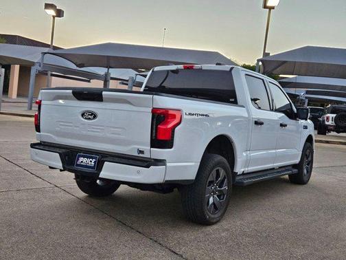 Oxford White 2024 Ford F-150 Lightning XLT