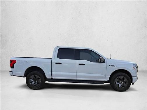 Oxford White 2024 Ford F-150 Lightning XLT