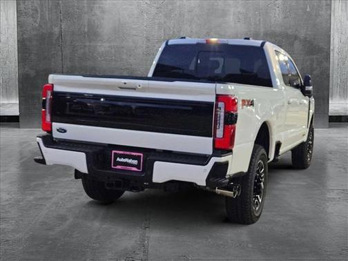 2025 Ford F-250 Platinum