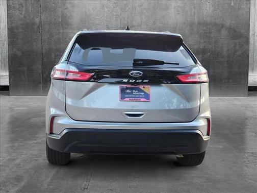 2021 Ford Edge SE