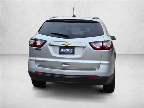 Silver Ice Metallic 2017 Chevrolet Traverse LS